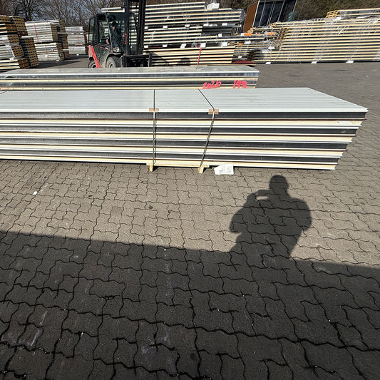 Paket #107 Sandwichplatten Dach Rotbraun 8 x 6,00 m Kernstärke 60 mm