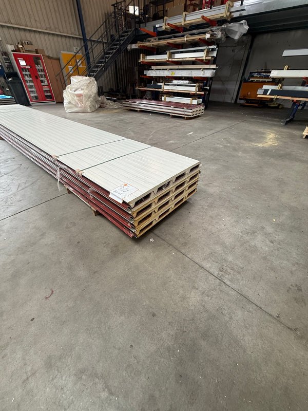 Paket #200 Sandwichplatten Dach 8 x 6,00 m Kernstärke 30 mm