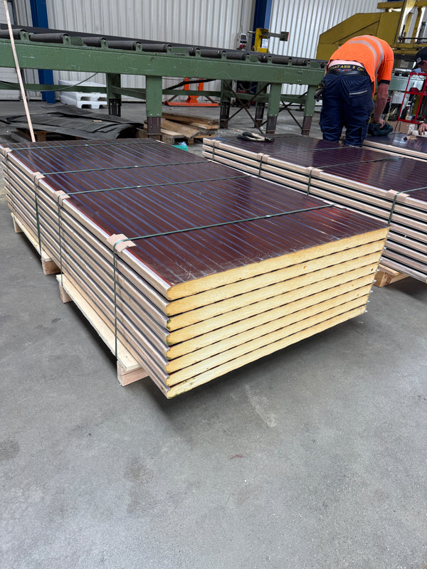 Paket #203 Sandwichplatten Wand 8 x 2,00 m Kernstärke 40 mm
