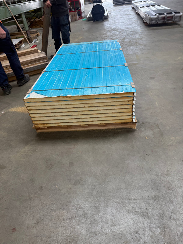 Paket #228 Sandwichplatten Wand 8 x 2,00 m Kernstärke 40 mm