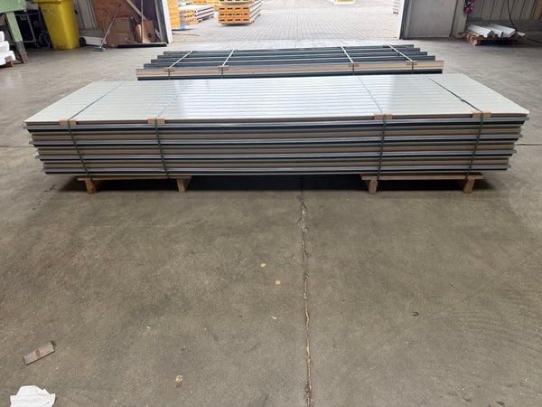 Paket #226 Sandwichplatten Dach 8 x 3,00 m Kernstärke 30 mm