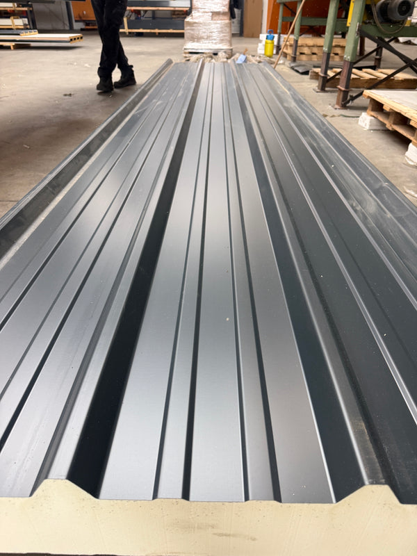 Paket #233 Sandwichplatten Dach 5 x 4,50 m Kernstärke 140 mm