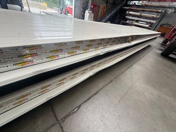 Paket #235 Sandwichplatten Dach 4 x 7,94 m Kernstärke 100 mm
