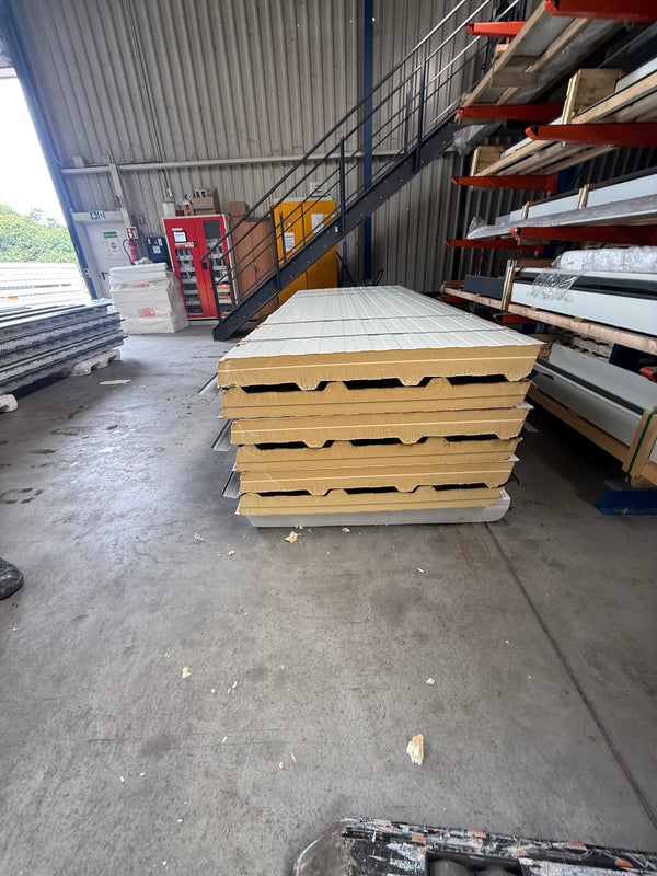 Paket #238 Sandwichplatten Dach 6 x 3,00 m Kernstärke 100 mm