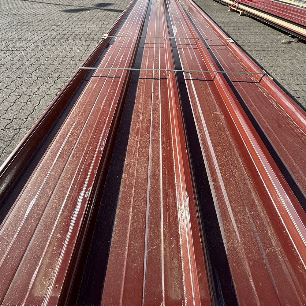 Paket #117 Sandwichplatten Dach Rotbraun 7 x 9,95 m Kernstärke 40 mm